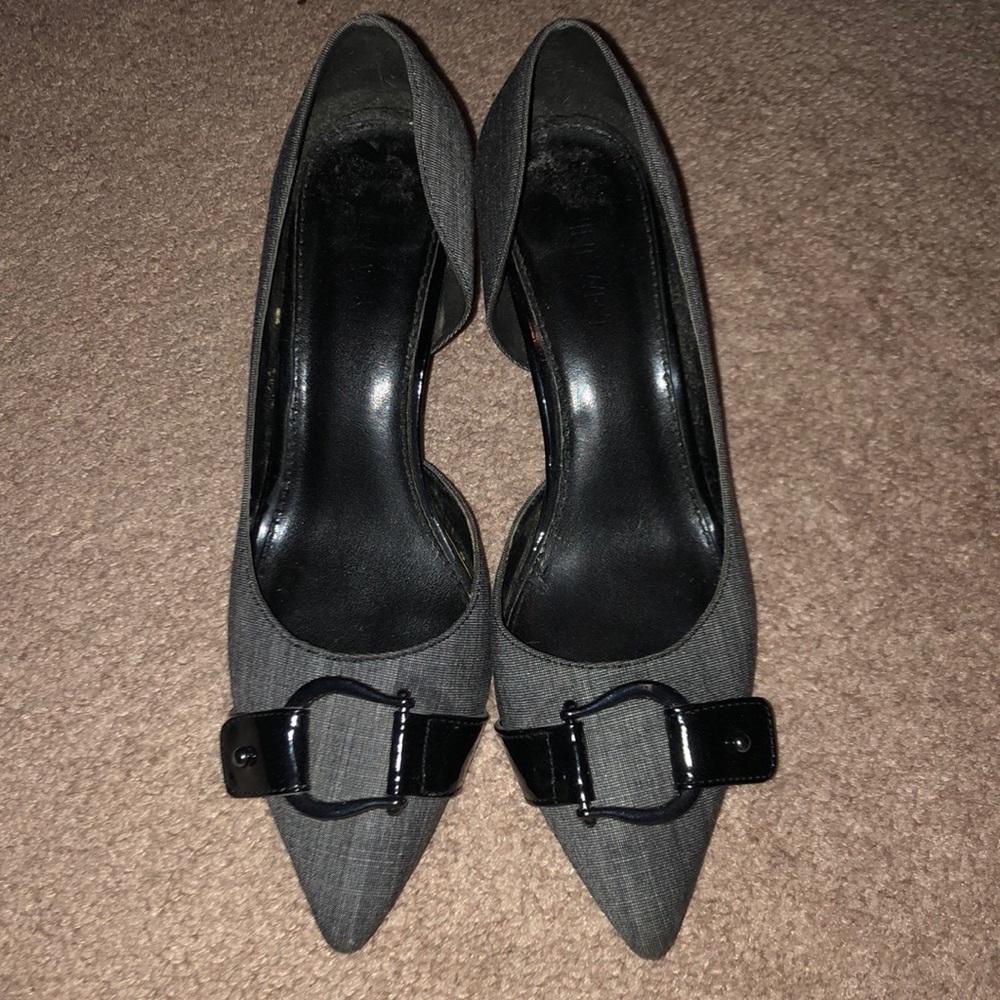 Gray Nine West Pumps w/ Buckle Accent, Size 7.5